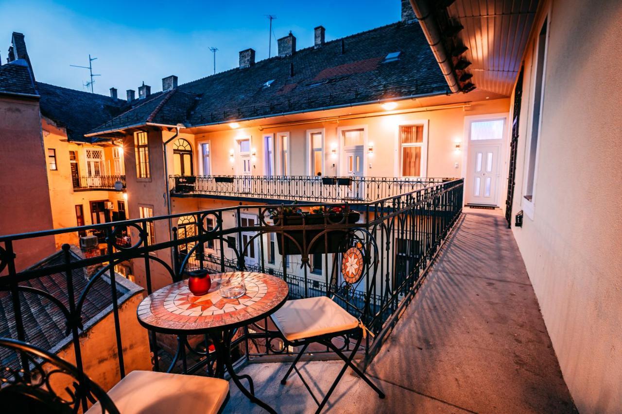 Luxury Smart Apartments Szeged Esterno foto