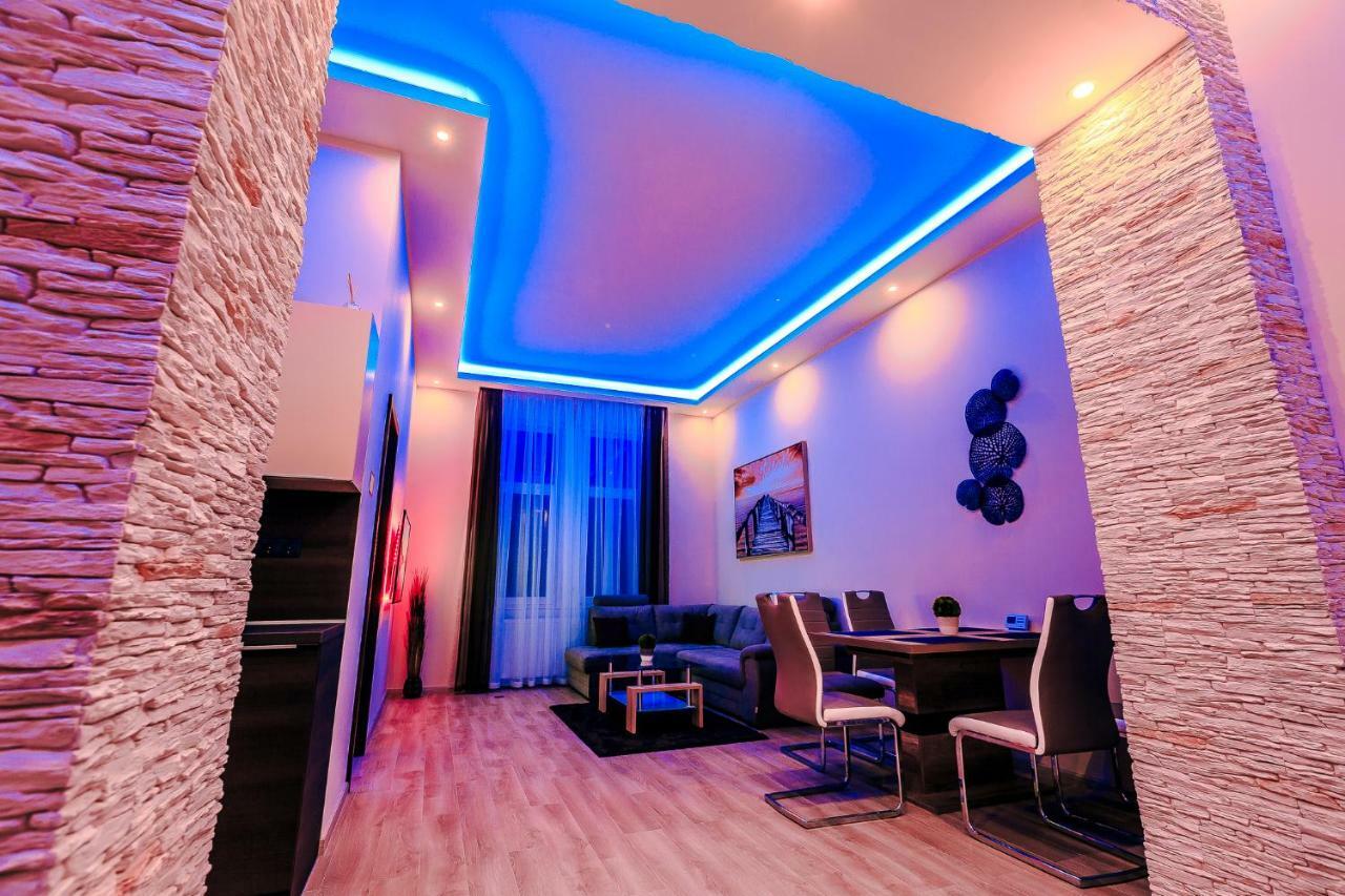 Luxury Smart Apartments Szeged Esterno foto