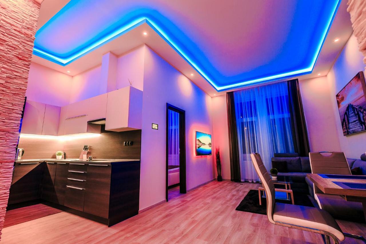 Luxury Smart Apartments Szeged Esterno foto