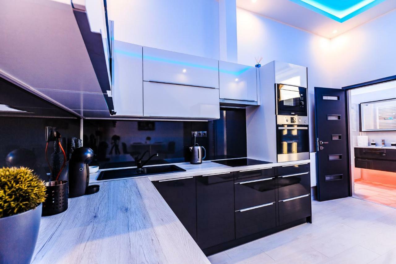 Luxury Smart Apartments Szeged Esterno foto